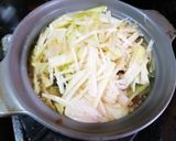 サッポロ一番しょうゆで煮込みラーメン✩✩作り方5写真