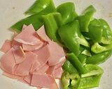 ピーマンとハムのチーズ焼き作り方1写真