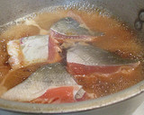 生秋鮭の甘辛煮　新里芋を添えて作り方1写真