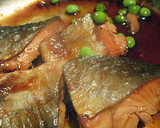 生秋鮭の甘辛煮　新里芋を添えて作り方2写真