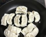 お花風焼き餃子(冷凍餃子の王将使用)作り方2写真