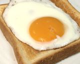 簡単☆５分で完成♬ピリ辛目玉焼きトースト作り方5写真