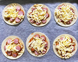 余ったギョウザの皮で作った簡単ピザ作り方2写真