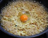 サッポロ一番濃厚すぎるみそラーメン作り方4写真