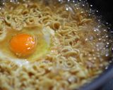 サッポロ一番濃厚すぎるみそラーメン作り方5写真