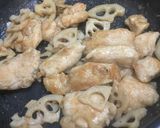 レンコンと鶏胸肉のマヨニンニク醤油炒め作り方6写真