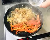 チキンと赤パプリカの真っ赤なシチュー作り方4写真