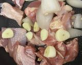 ご飯すすむ♡肉炒め(キムチ)作り方1写真