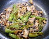 中性脂肪対策！鯖とシシトウの七味醤油炒め作り方3写真