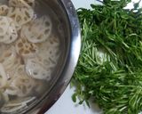 れんこんと豆苗のおかか炒め作り方1写真