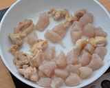 鶏肉とこんにゃくの味噌炒め煮作り方3写真