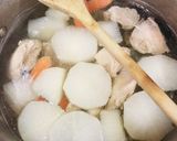 味噌煮込み　鶏大根うどん　体ポカポカに♡作り方2写真