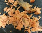 焼き鮭とキャベツのクリームパスタ作り方1写真