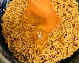 アレンジ★チーズ&卵・チキンラーメン作り方1写真