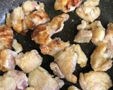 鶏肉とニラときのこの黒酢炒め作り方2写真