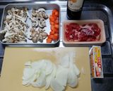 牛すじ赤ワイン煮込み作り方1写真
