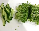 食欲そそる♬豆苗ときゅうりのうま塩サラダ作り方1写真