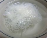 こりこりクラゲ!?　冷凍しらたきの酢の物作り方1写真