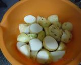 相性バツグン！手羽先と里芋の煮つけ作り方5写真