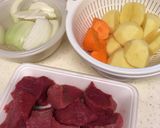 とろけるお肉のビーフシチュー作り方1写真