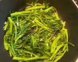 青菜の翡翠炒め風♪空芯菜炒め作り方3写真