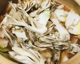 鍋の素●餃子のせ水菜の豆乳＆餅うどん鍋作り方1写真