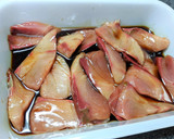 旨味凝縮！フライパンで簡単！鰤の照り焼き作り方3写真
