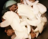 秋の味覚と牛肉の味噌煮込み作り方3写真