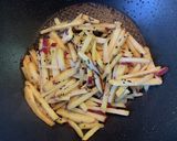 さつまいもの塩バターきんぴら作り方3写真