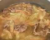 キャベツと豚肉のお味噌汁作り方3写真