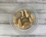 椎茸粉で旨味up♩麩チャンプルー作り方1写真