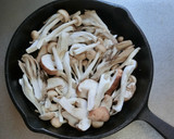 スキレットで☆焼ききのこの卵とじ作り方2写真