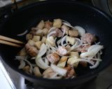 【フライパン1つ】鶏肉と里芋のグラタン作り方3写真
