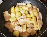 豚肉とじゃがいもの甘辛にんにくダレ作り方5写真