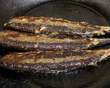 フライパンで秋刀魚の塩焼き作り方2写真