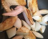 手羽先と大根のパイナップル煮作り方3写真