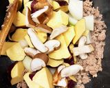 甘辛♪さつま芋のトローリひき肉あんかけ作り方2写真