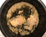 簡単！ふっくら鮭と塩昆布のごはん作り方4写真