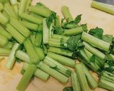 【出稼ぎメシ】マクロビ☆かぶの葉の漬け物作り方1写真