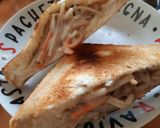 昨夜の余り物で惣菜のホットサンド作り方2写真