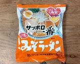 サッポロ一番で偏愛☆丸ごと玉ねぎレンチン作り方1写真