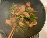 豚バラ肉とピーマンの生姜醤油炒め作り方3写真