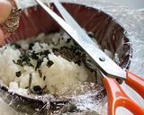 塩昆布と炊き込みワカメのおにぎり作り方4写真