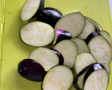 なすと舞茸のしょうゆ炒め作り方1写真