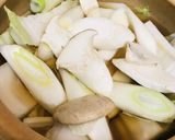 鍋の素●鶏肉と白菜の餅うどん寄せ鍋作り方1写真