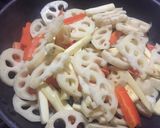 おかんごはん*マコモタケ+蓮根きんぴら*作り方4写真