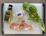 ブリーチーズと生ハムとルッコラのガレット作り方1写真