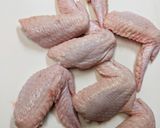 簡単♪おいしい！黒酢の甘辛手羽先揚げ作り方1写真