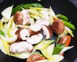小田原（薩摩）揚と野菜の炒め物作り方3写真