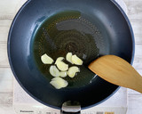 椎茸粉使用♪じゃがいもレンコンのマヨ炒め作り方3写真